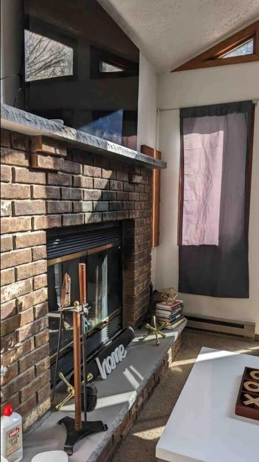 Ambiance - King Bed Cabin, Jetted-Tub & Fireplace Tobyhanna Exterior photo